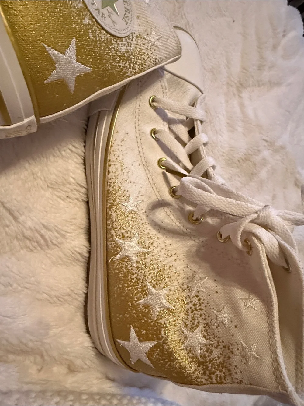 NEW Chuck Taylor All Star EVA Lift Platform Gold & White Stars Women’s Size 6